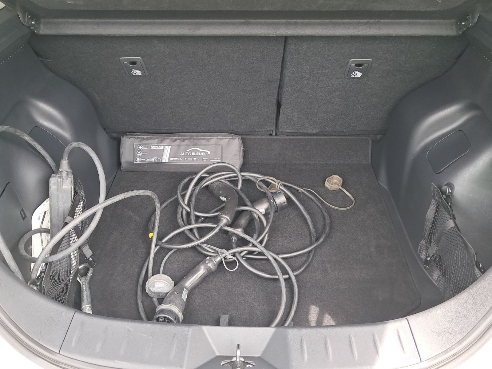Nissan Leaf 40 - Samsaru's Car Outlet