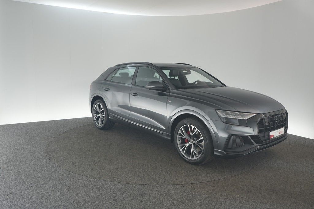 Audi Q8 50 TDI quattro S line - Samsaru's Car Outlet