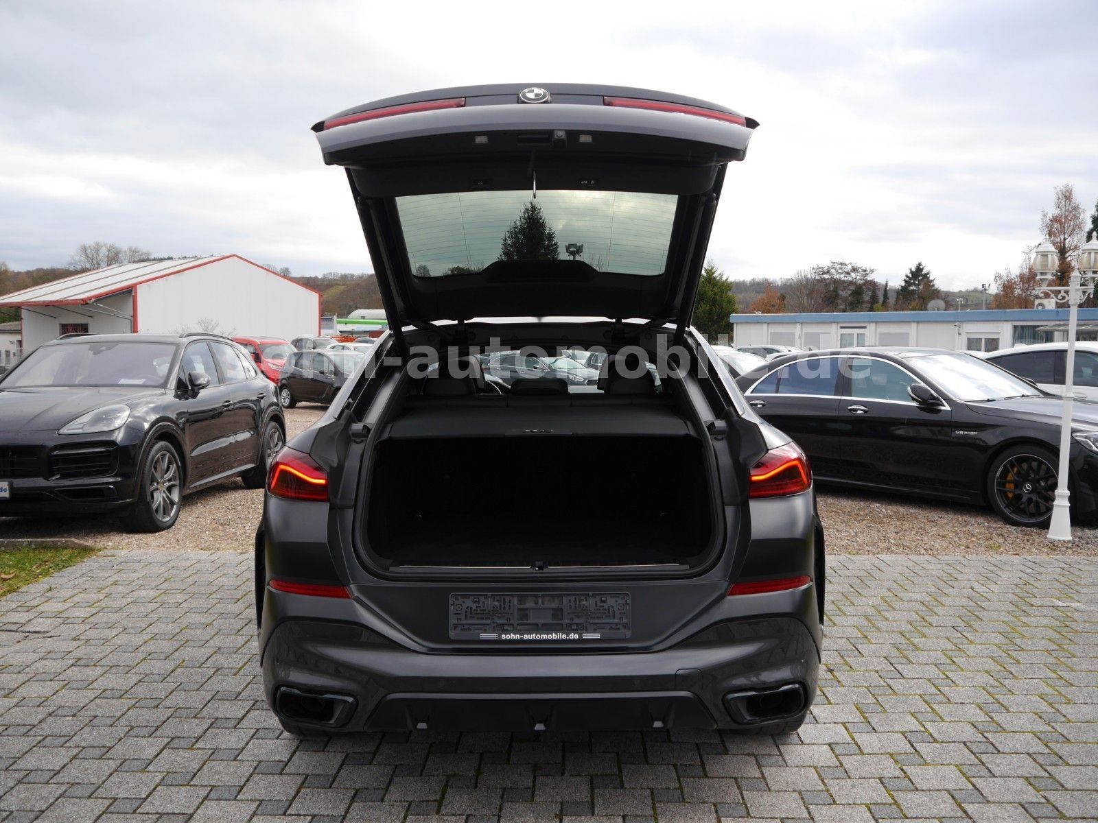BMW X6 xDr 40d M-Sport EDITION BLACK VERMILION 2Achs