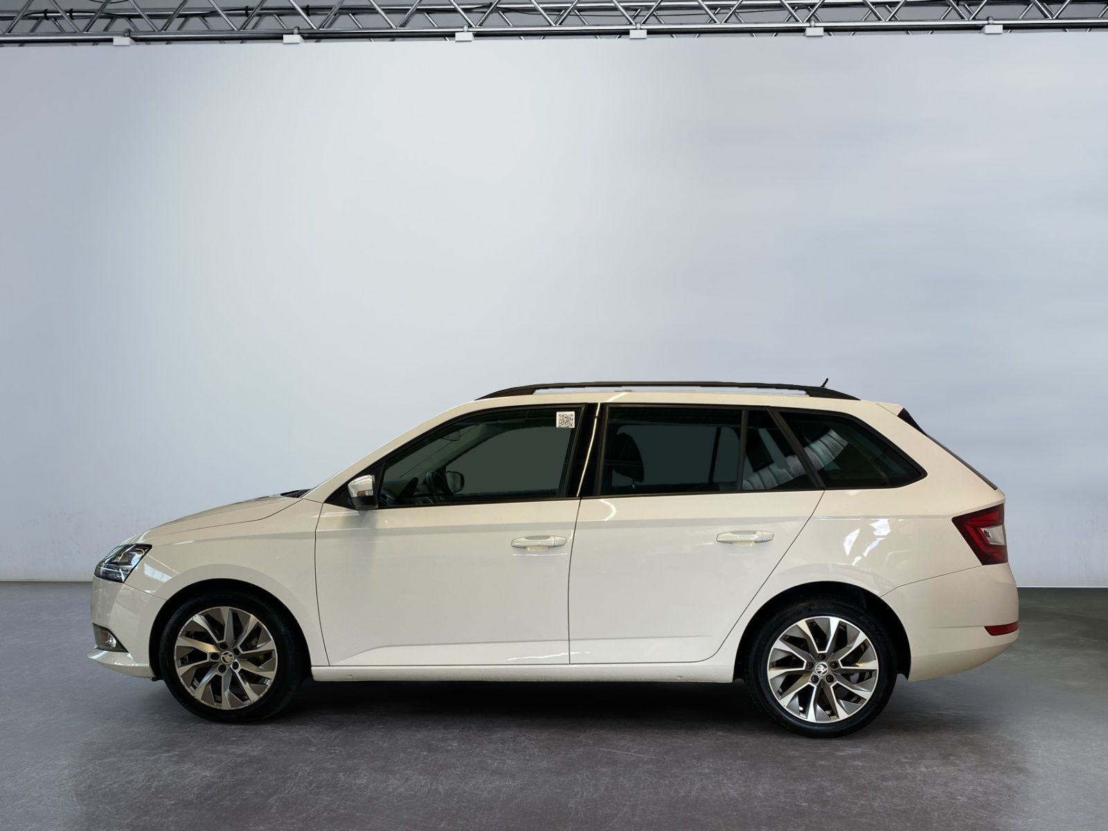 Skoda Fabia Combi 1.0 TSI DSG - Samsaru's Car Outlet