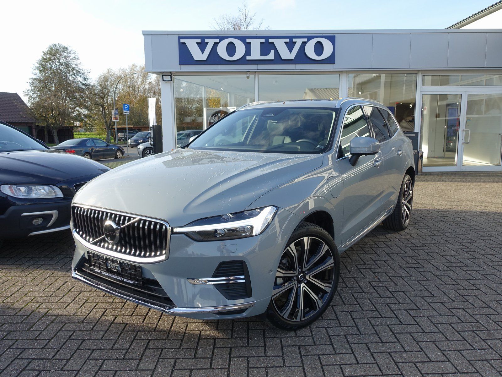 Volvo XC60 Plus T6 AWD Plug-in Hybrid/Four-C/AHK