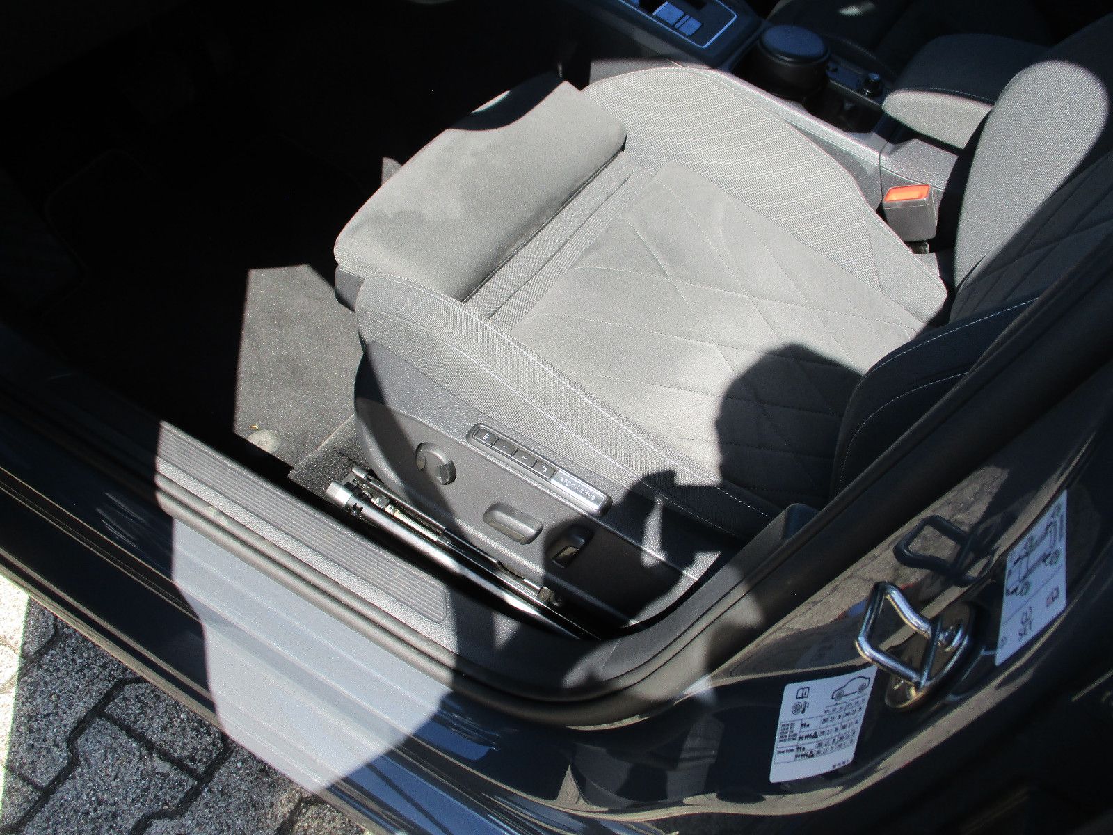 Volkswagen Golf VIII Style eHybrid DSG - Samsaru's Car Outlet