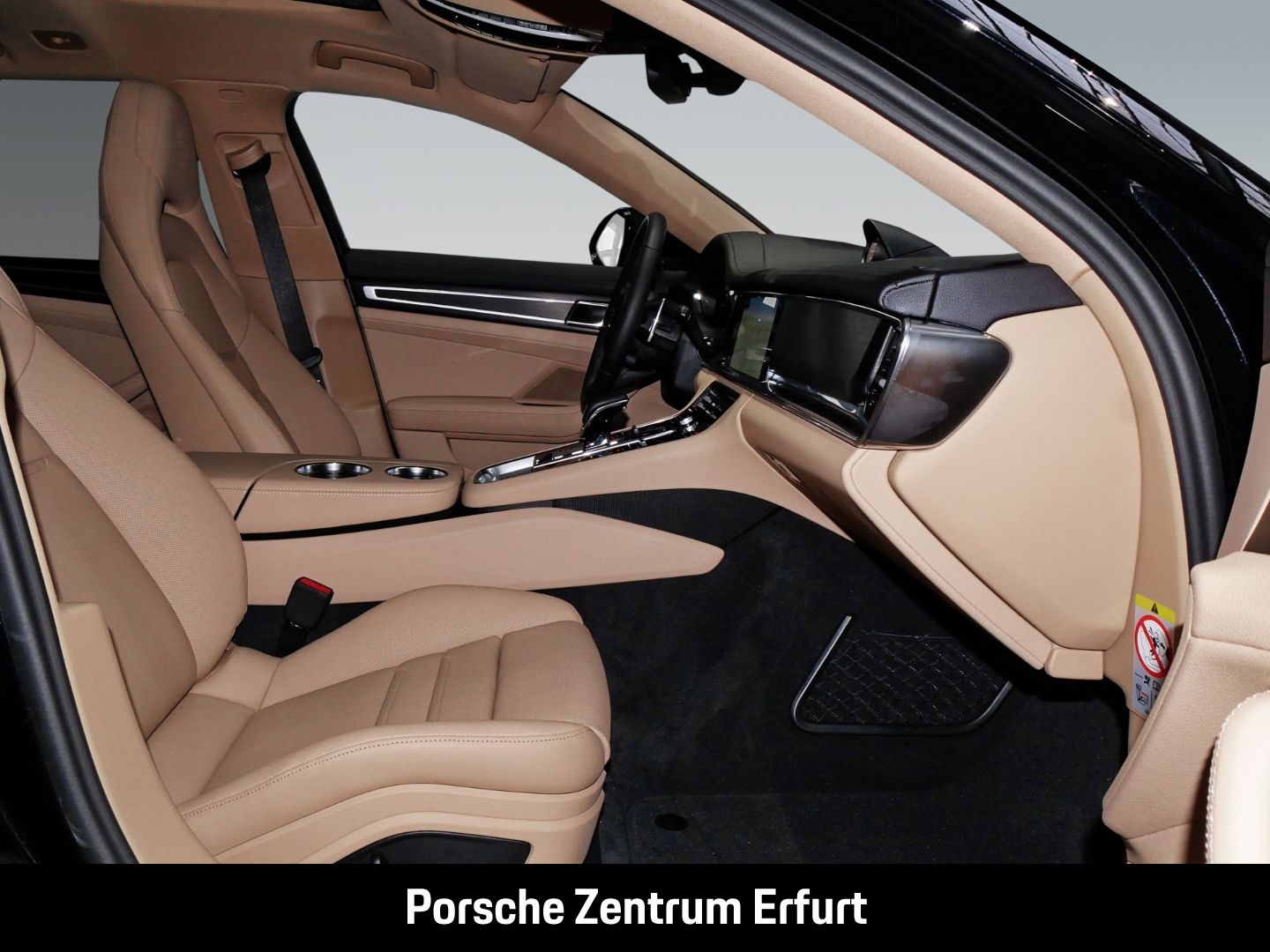 Porsche Panamera 4 E-Hybrid ST Platinum Edition
