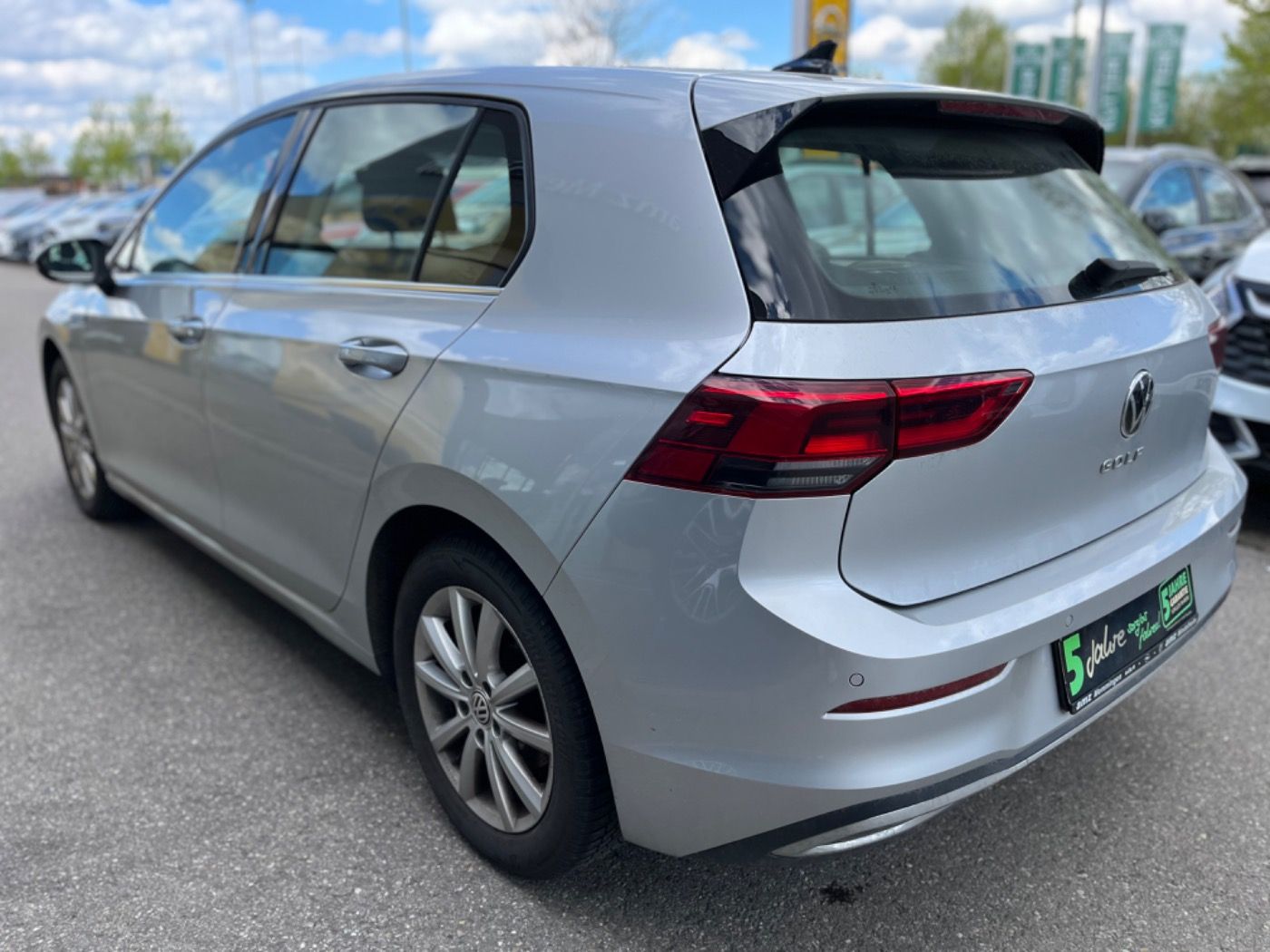 Volkswagen Golf VIII 1.5 TSI Style - Samsaru's Car Outlet