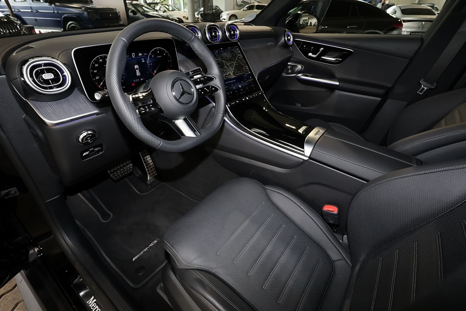 Mercedes-Benz GLC 300 d 4M AMG MBUX+360°+DIG-LED+Pano+AHK+20LM