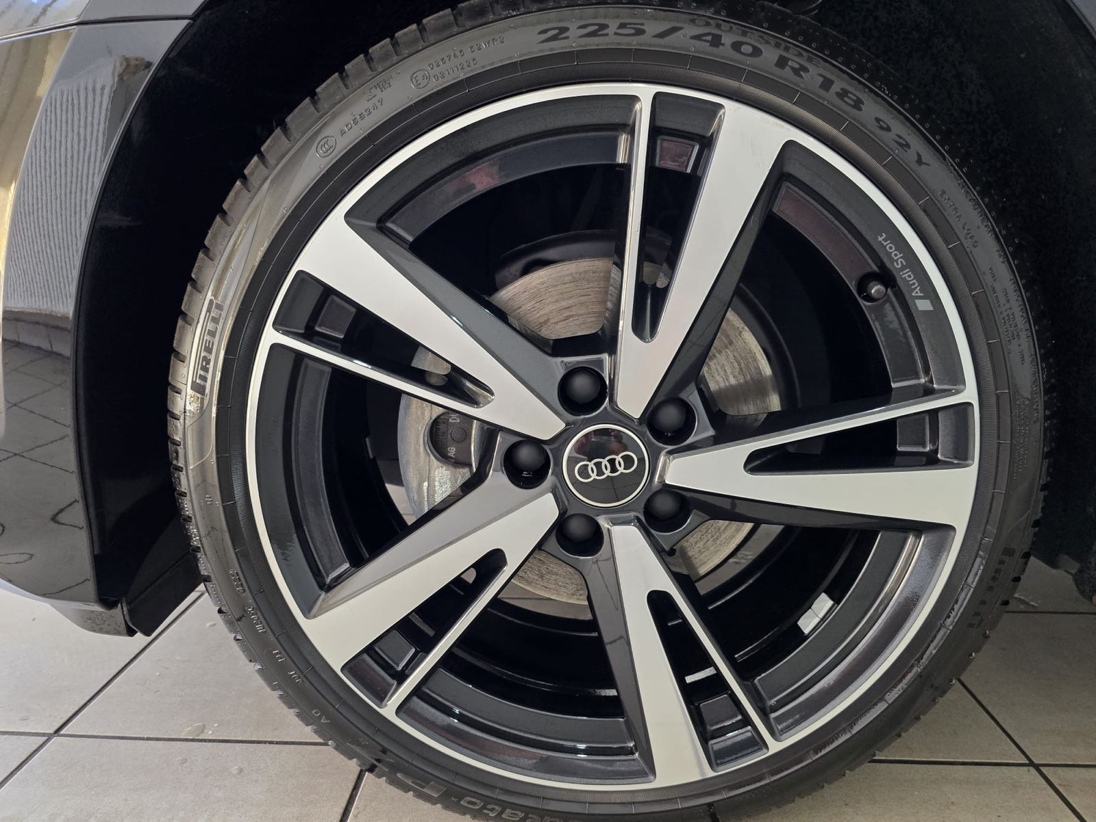 Audi A3 Sportback 30TFSI S-tronic S-Line Optik schwaz