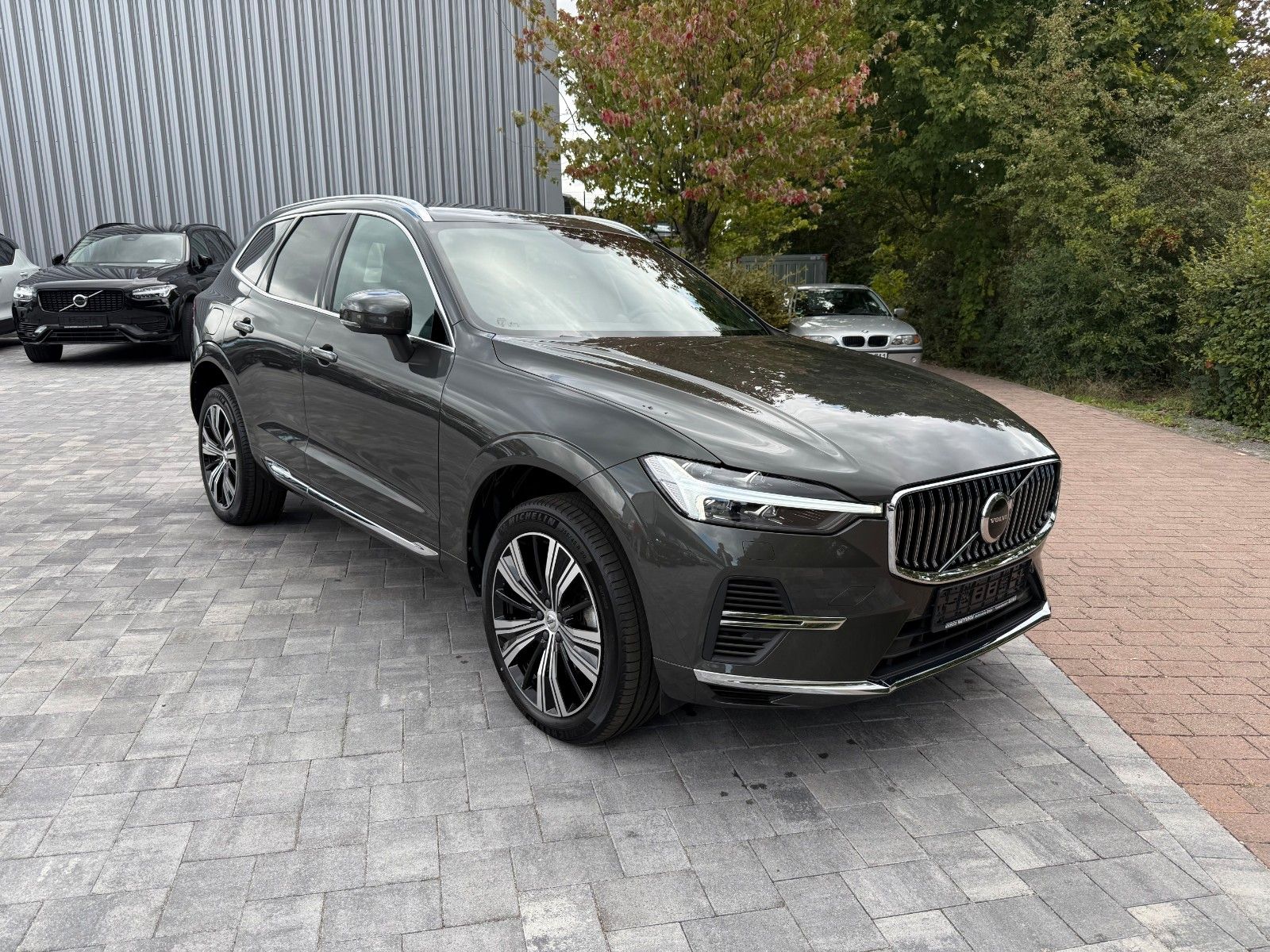 Volvo XC60 T8 AWD INSCRIPTION+WOOL+AHK+B&W+PANO+AKUSTI