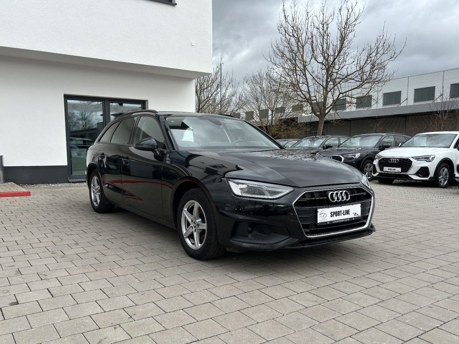 Audi A4 Avant 35 TDI S-Tronic - Samsaru's Car Outlet