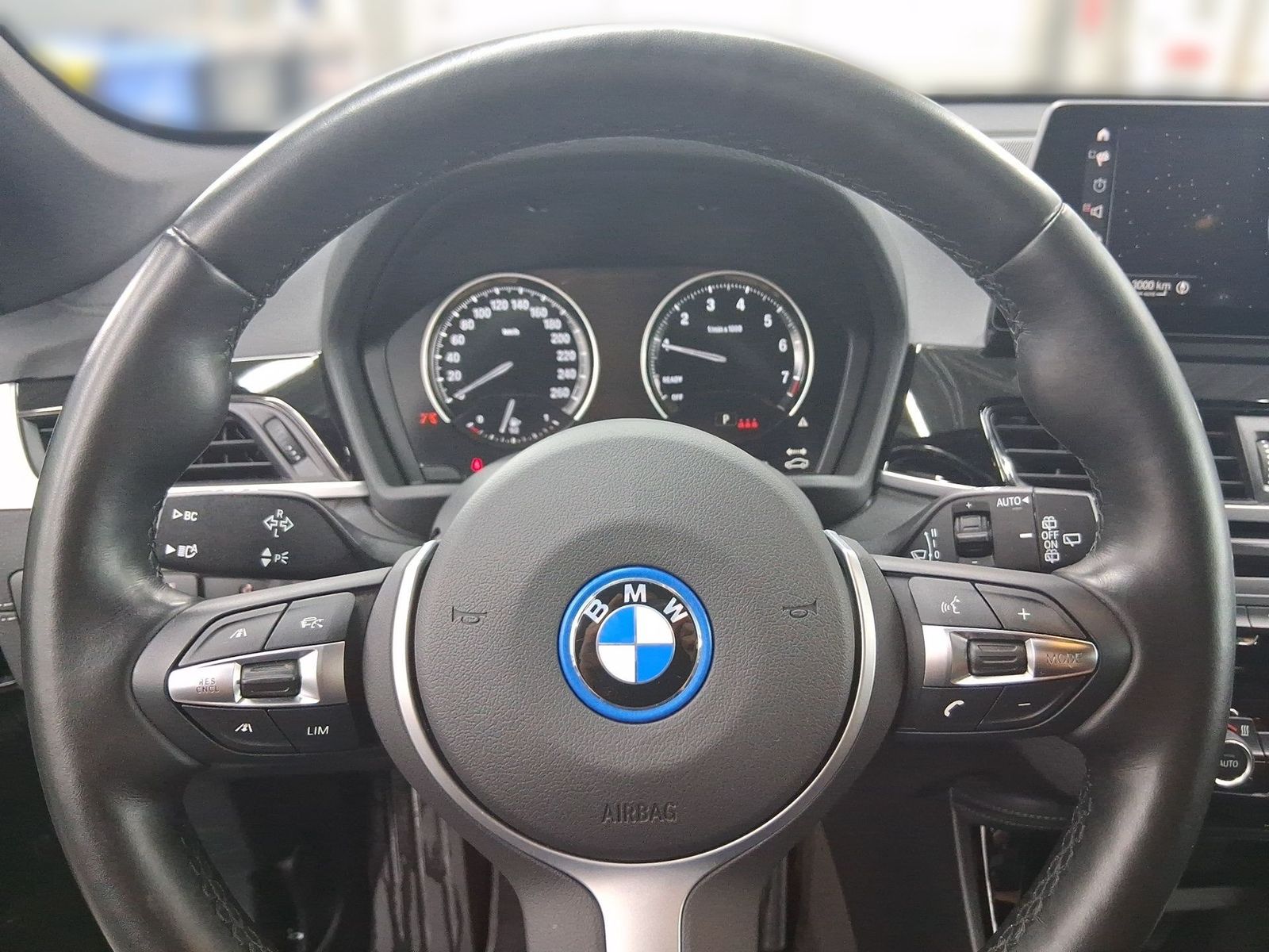 BMW X1 xDrive25e SportLine - Samsaru's Car Outlet