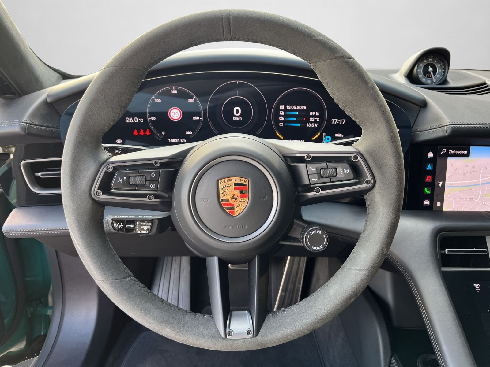 Porsche Taycan Turbo S PTS Smyrnagrün,Sitzbel.