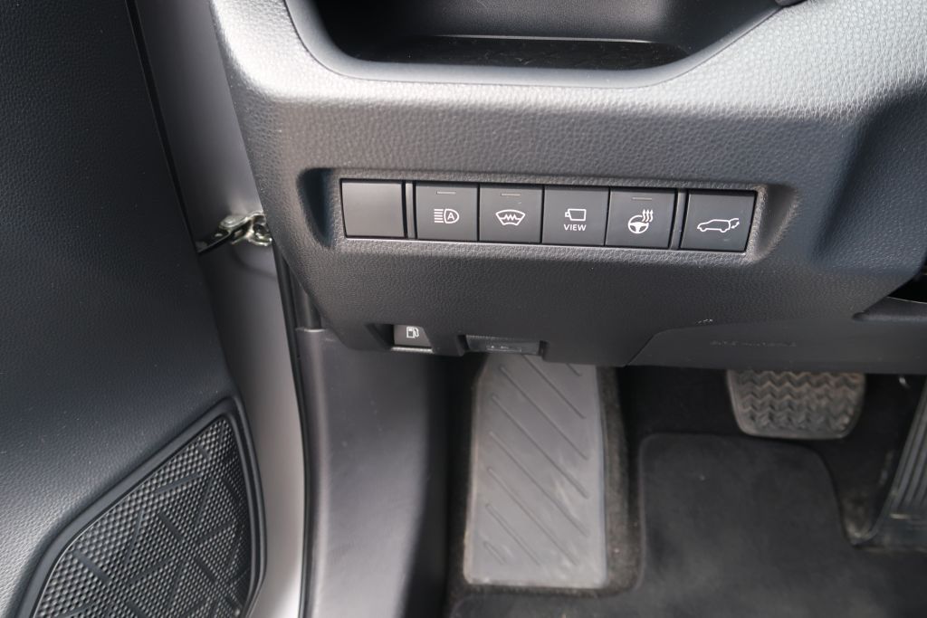 Toyota RAV 4 Plug-in-Hybrid - Samsaru's Car Outlet