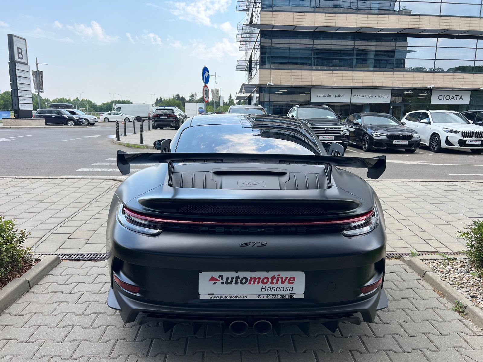 Porsche 911 GT3 - Samsaru's Car Outlet