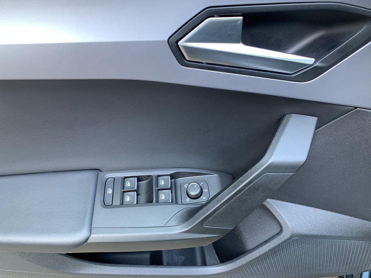 Seat Leon SPORTSTOURER FR 1.5 eTSI LED+KAMERA+AHK+SHZ