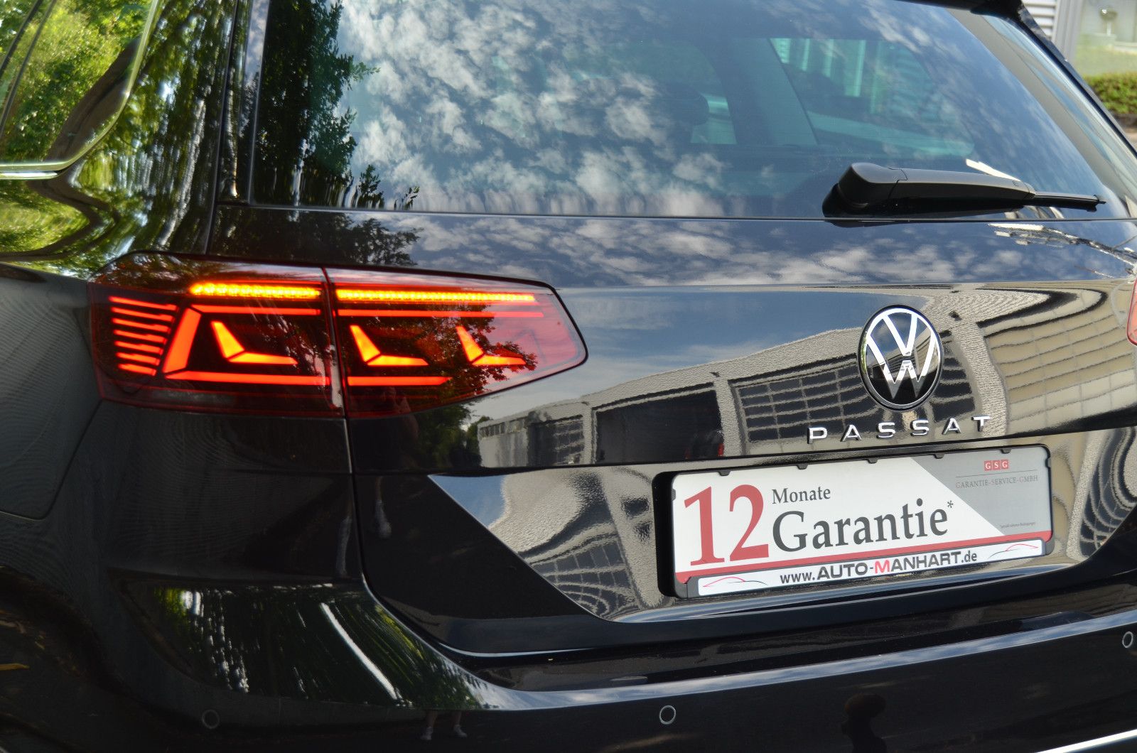 Volkswagen Passat Variant Elegance*IQ-Light*Pano*R-Kamera*