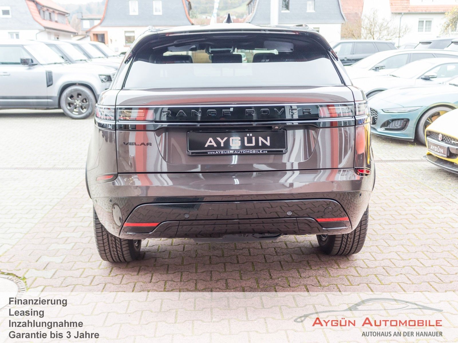 Range Rover Velar D300 DYNAMIC SE AWD - Samsaru's Car Outlet