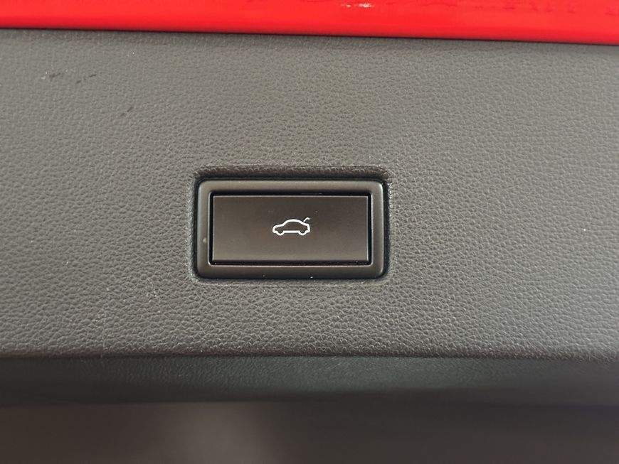 Volkswagen T-Roc 2.0 TSI - Samsaru's Car Outlet