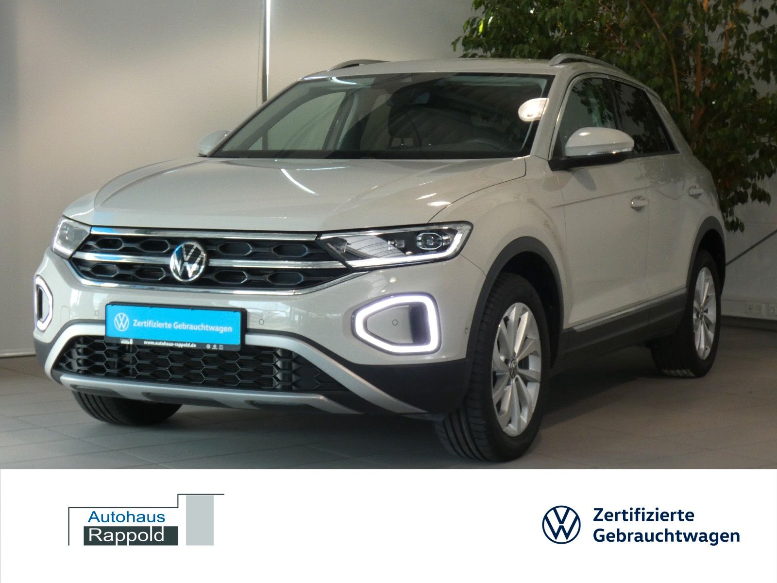 Volkswagen T-Roc 2.0 TDI Style 4Motion DSG - Samsaru's Car Outlet