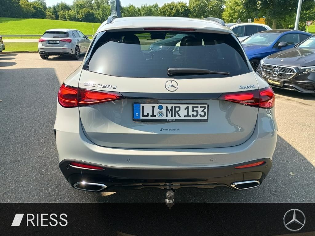 Mercedes-Benz GLC 220 d AMG+PANO+AHK+DISTR+DIGI L+BURM+360°+