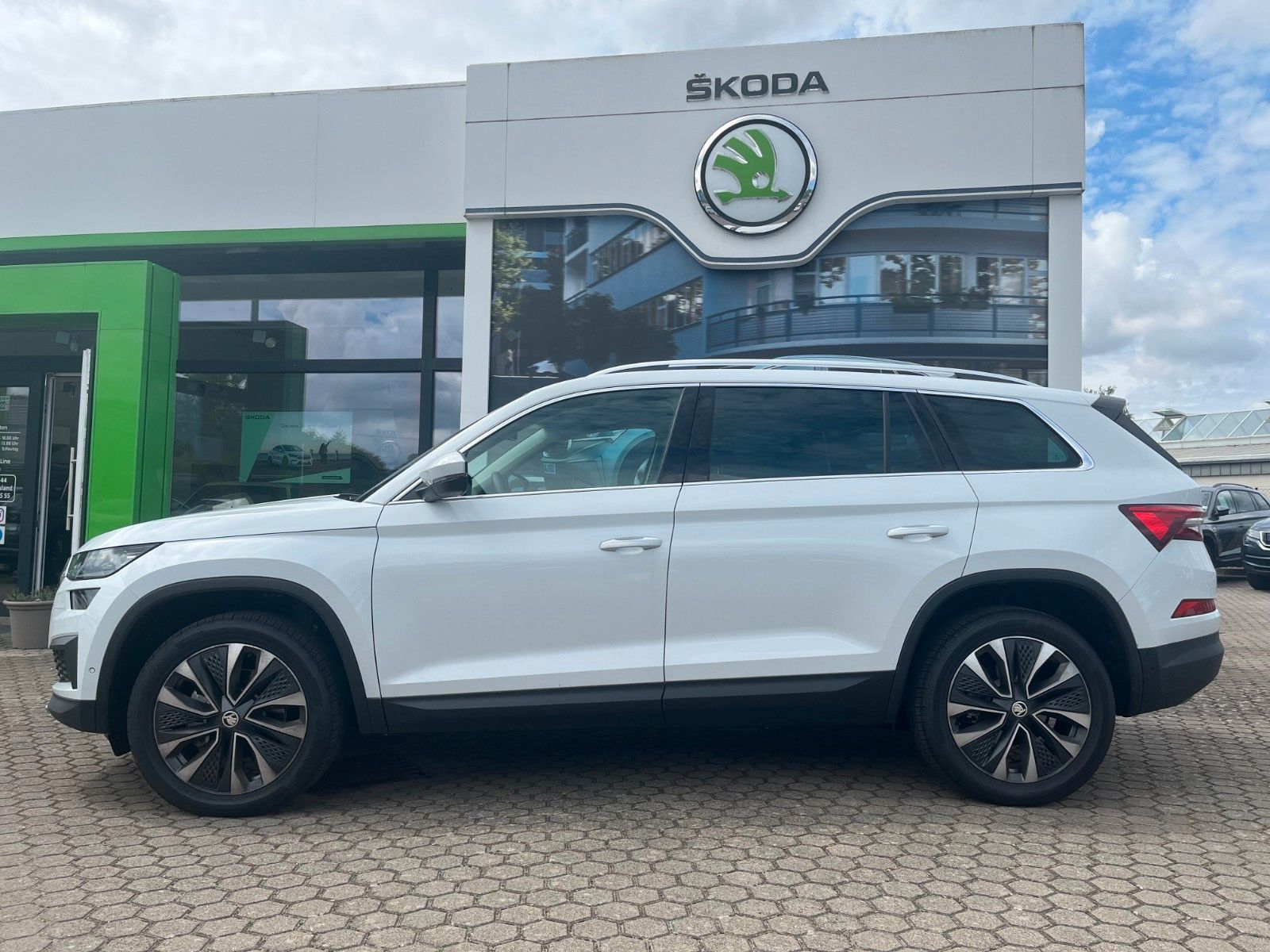 Skoda Kodiaq 2.0TDI Tour - Samsaru's Car Outlet