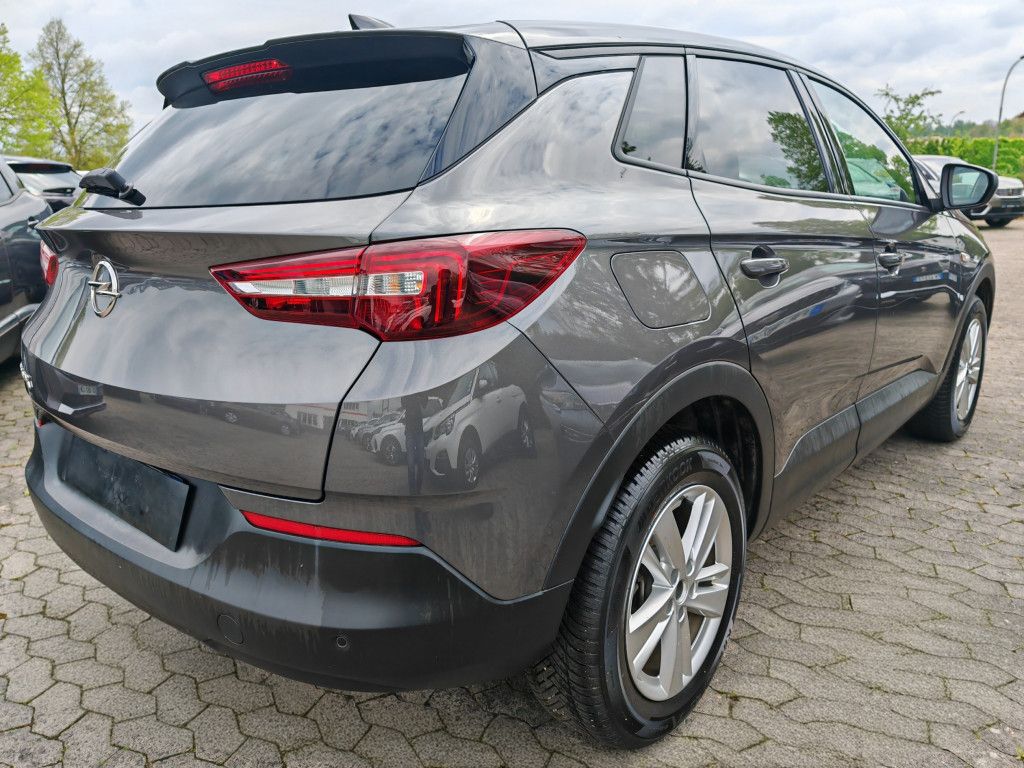 Opel Grandland X 1.5 D EAT8 - Samsaru's Car Outlet