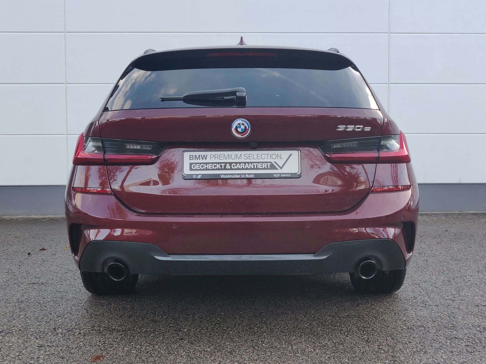BMW 330e Touring M SPORTPAKET - Samsaru's Car Outlet