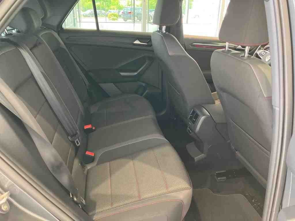 Volkswagen T-Roc 1.5 TSI DSG R-LINE - Samsaru's Car Outlet
