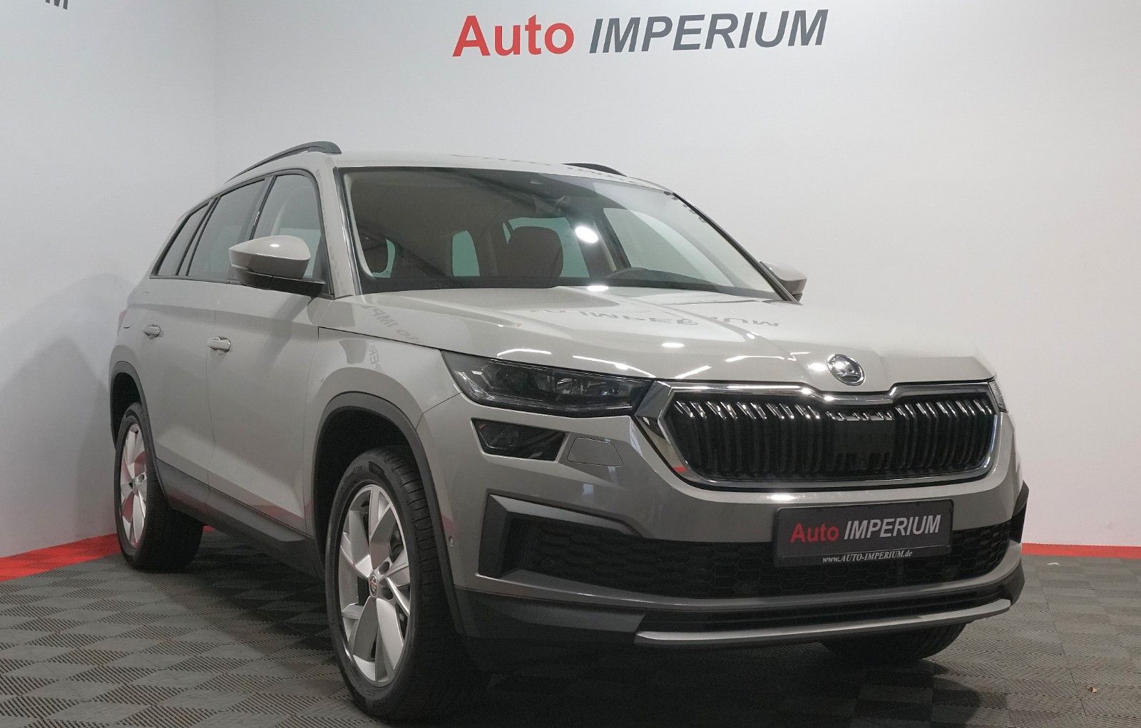 Skoda Kodiaq Tour 2.0 TSI 4x4*AHK*ACC*360°*LHZ*VC*