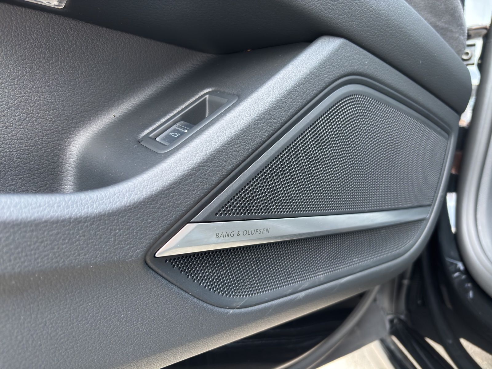 Audi A8 L 50 TDI quattro - Samsaru's Car Outlet