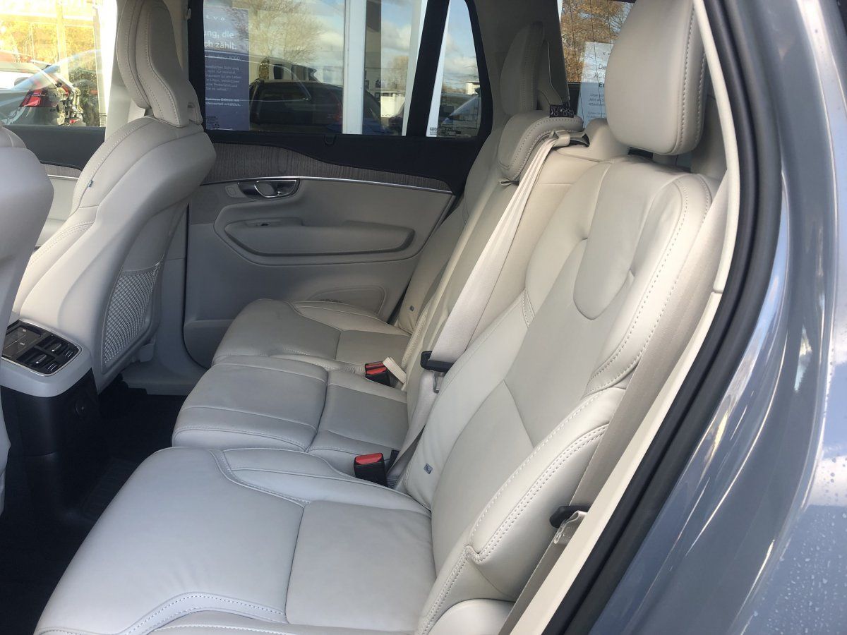 Volvo XC90 T8 Plus Bright Plug-In Hybrid AWD