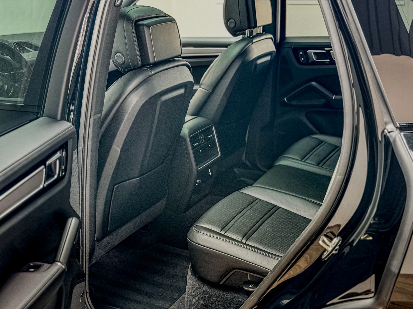 Porsche Cayenne Platinum Edition, Approved bis 11.2027 !