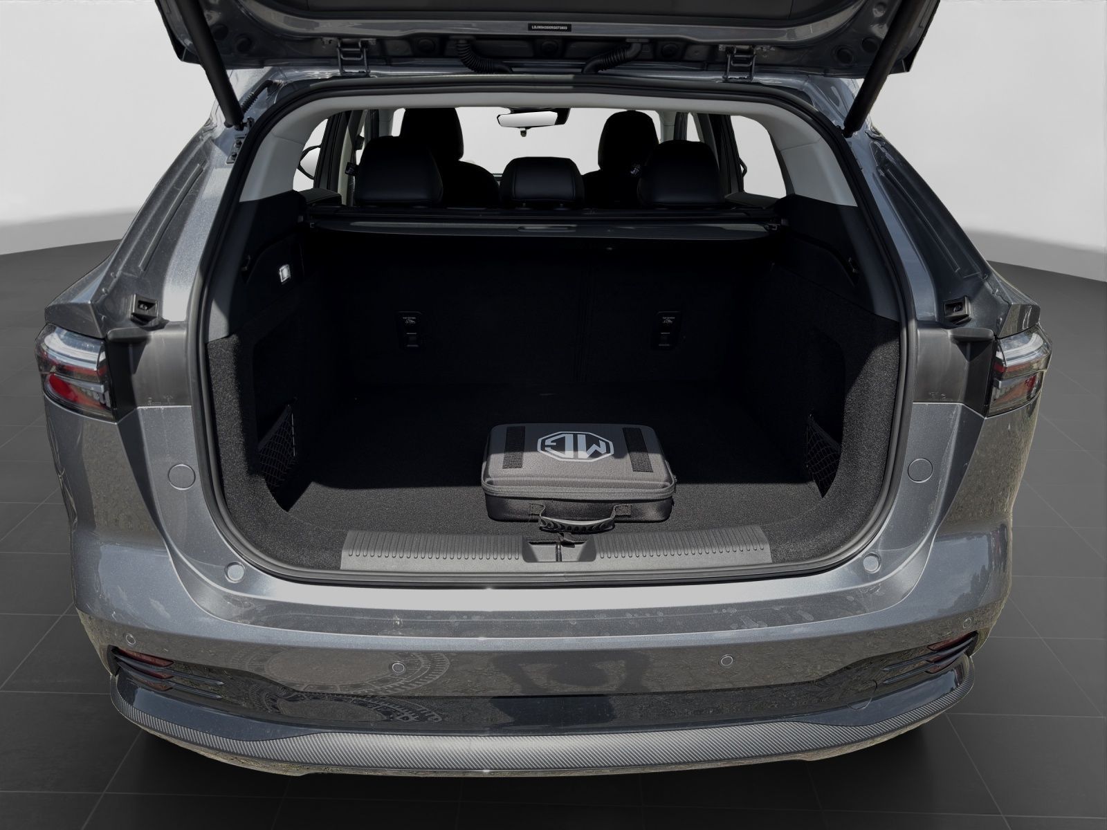 MG HS PHEV 1.5 Luxury Allwetter Reifen *Finanzierun