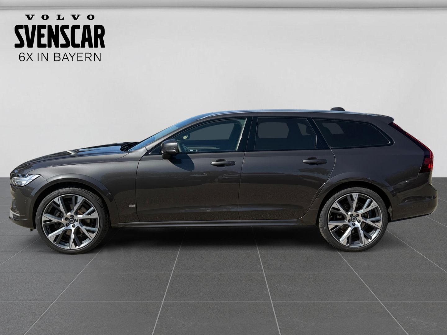 Volvo V90 Cross Country B4 AWD Ultimate B&W StandHZG L