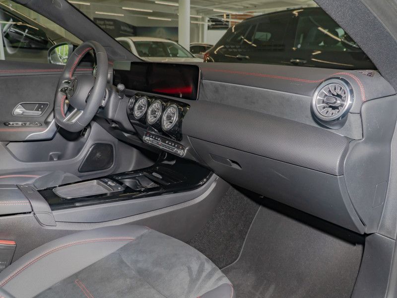 Mercedes-Benz CLA 250 4M Coupé AMG - Samsaru's Car Outlet