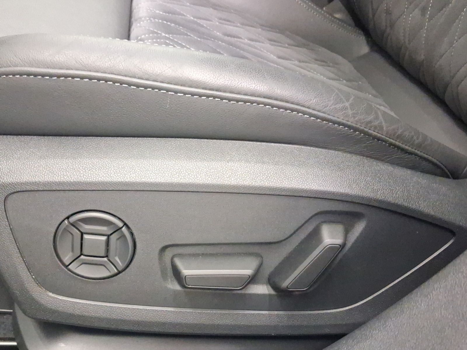 Audi A6 Avant eHybrid Q S LINE UPE93 AHK BF-DISPLAY M