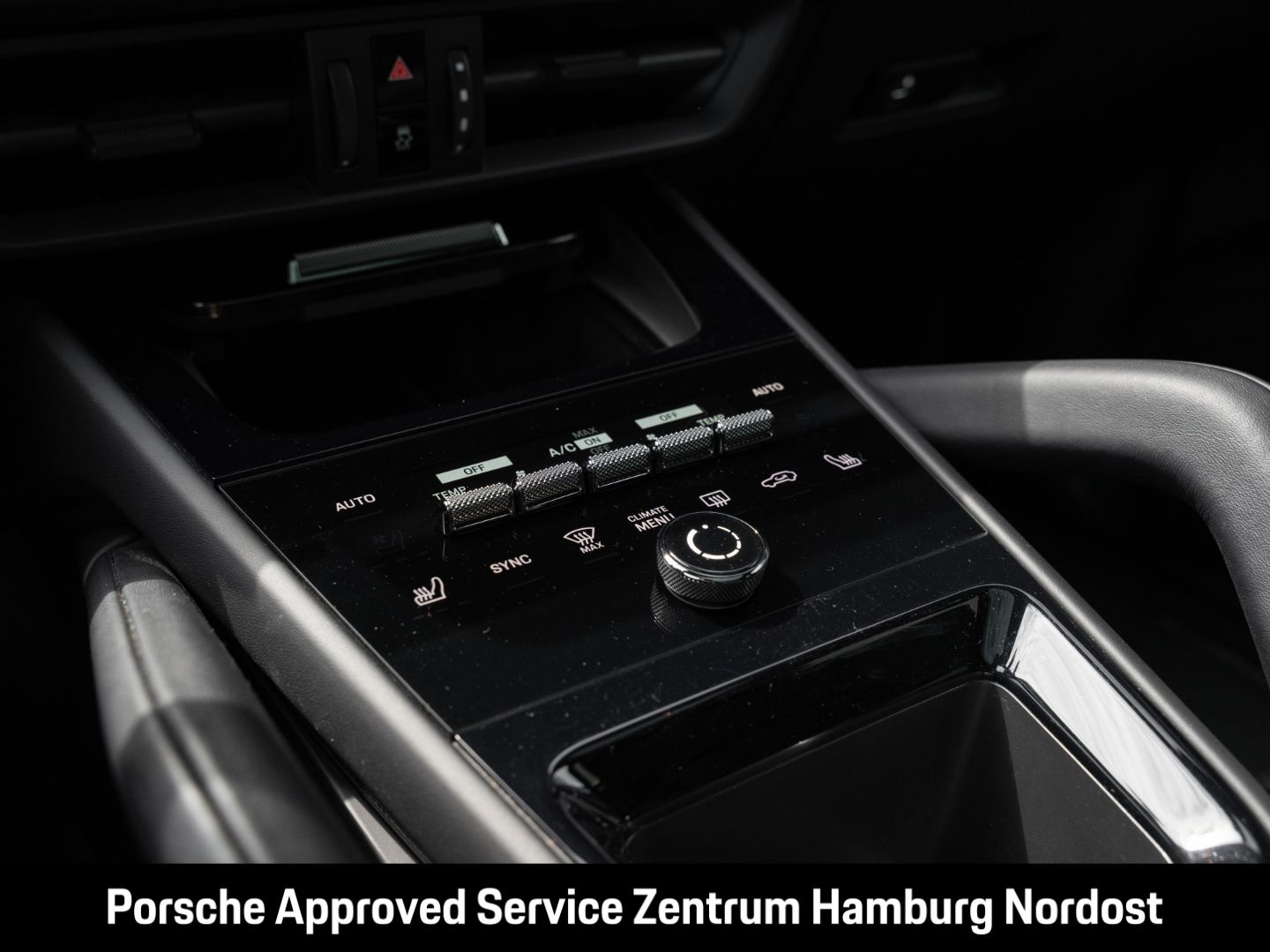 Porsche Cayenne E-Hybrid Coupe Sport Chrono Matrix-LED