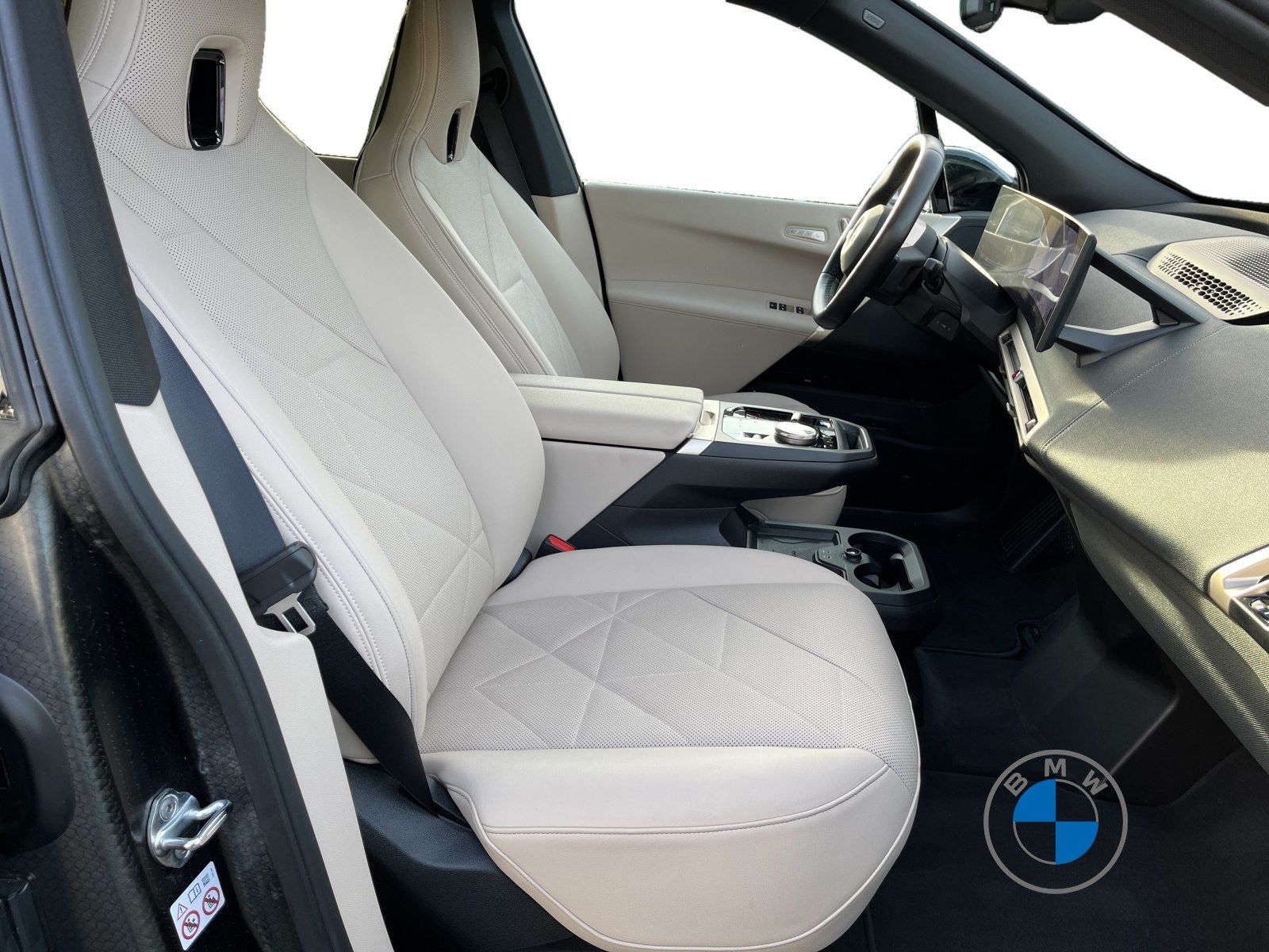 BMW iX xDrive40 Sport 22" AHK Massage Memory H&K