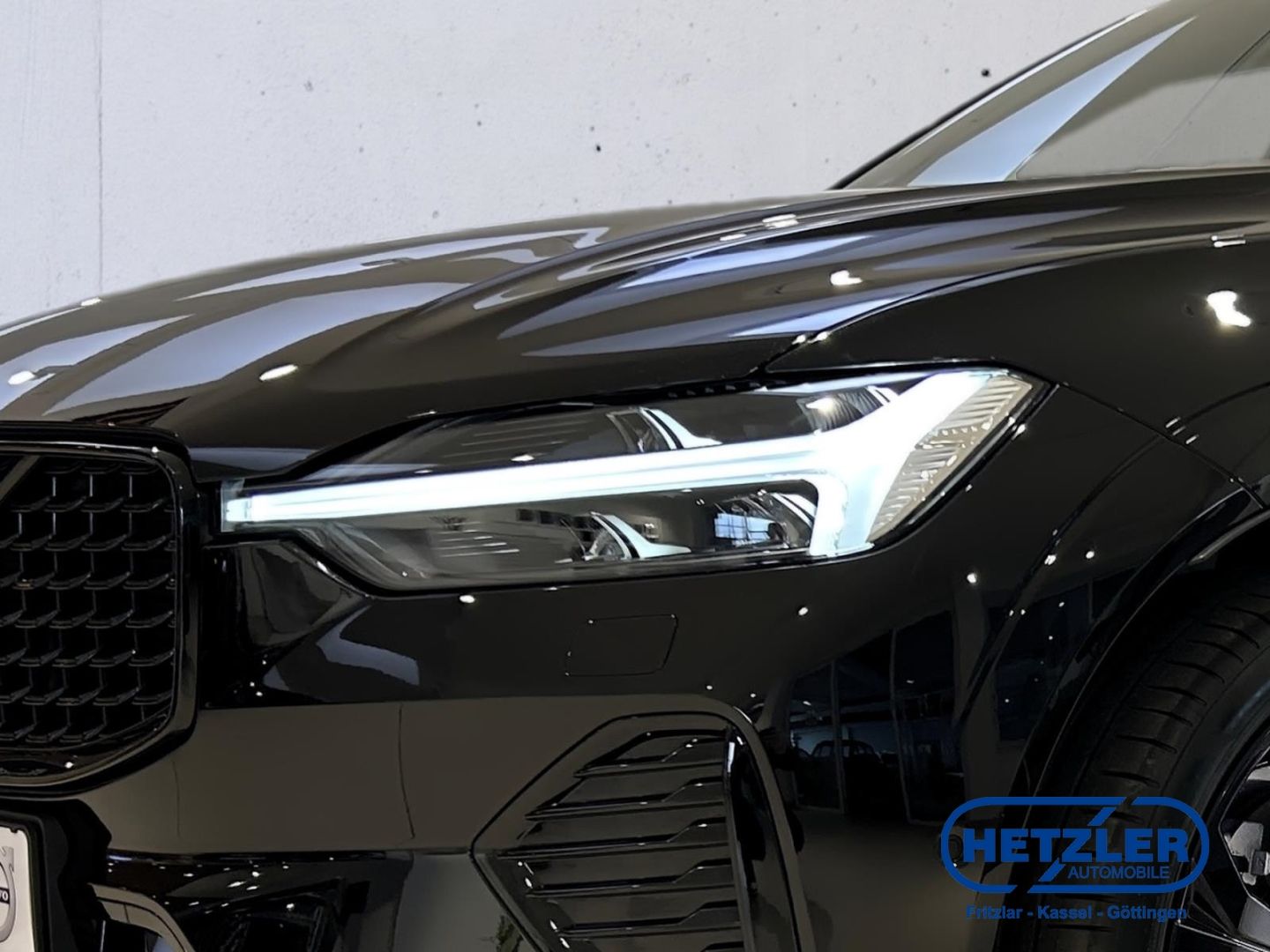 Volvo XC60 Plus Black Edition Recharge Plug-In Hybrid