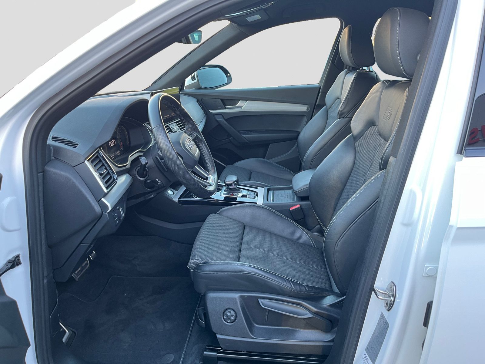 Audi Q5 40TDI quattro S line S-trc AHK 360° Virtual