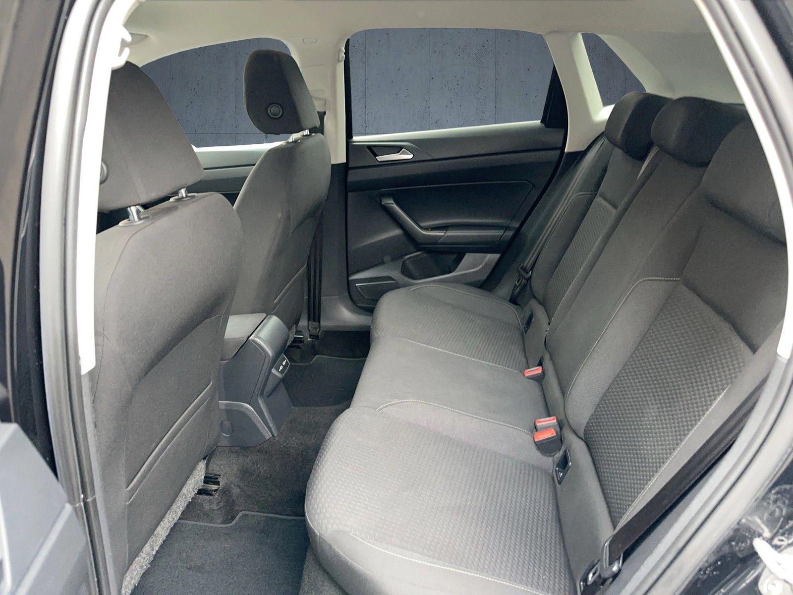 Volkswagen Polo Comfortline 1.0 TSI DSG - Samsaru's Car Outlet