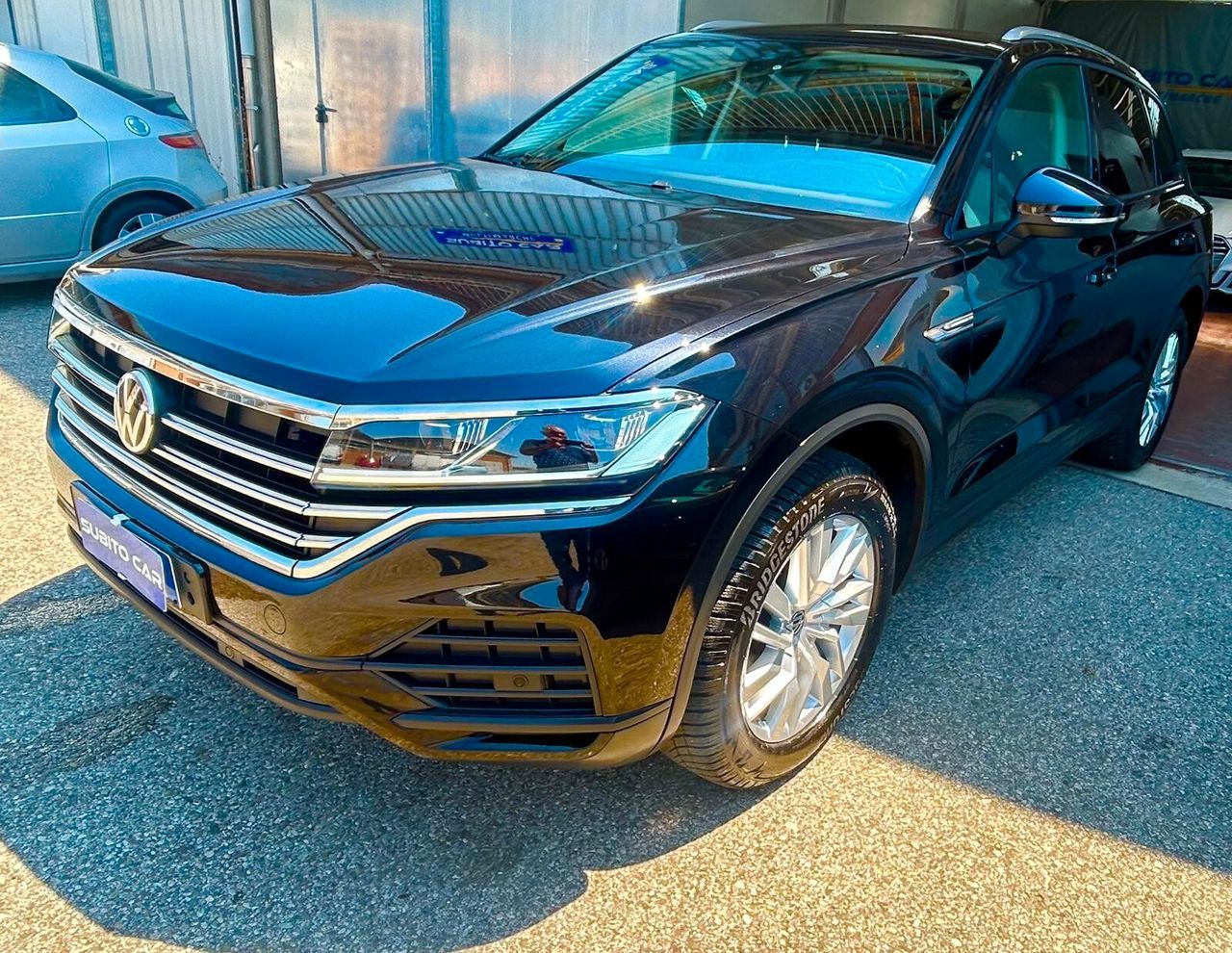 Volkswagen Touareg 3.0 V6 TDI SCR Advanced - Samsaru's Car Outlet
