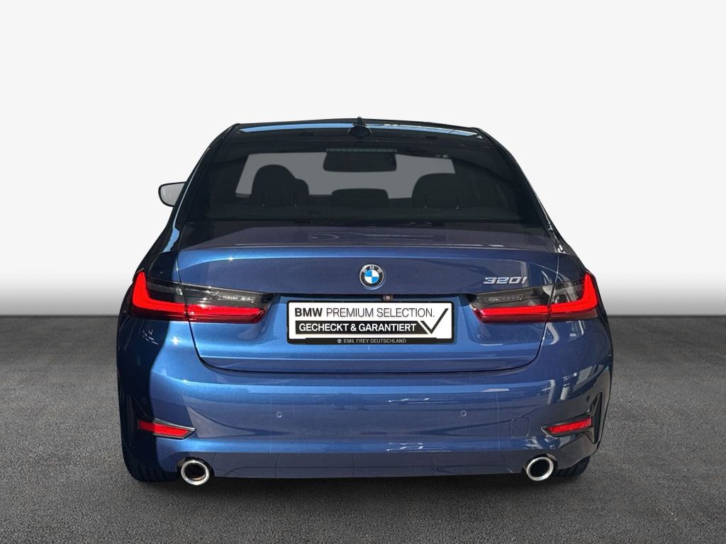 BMW 320i Aut. Advantage - Samsaru's Car Outlet