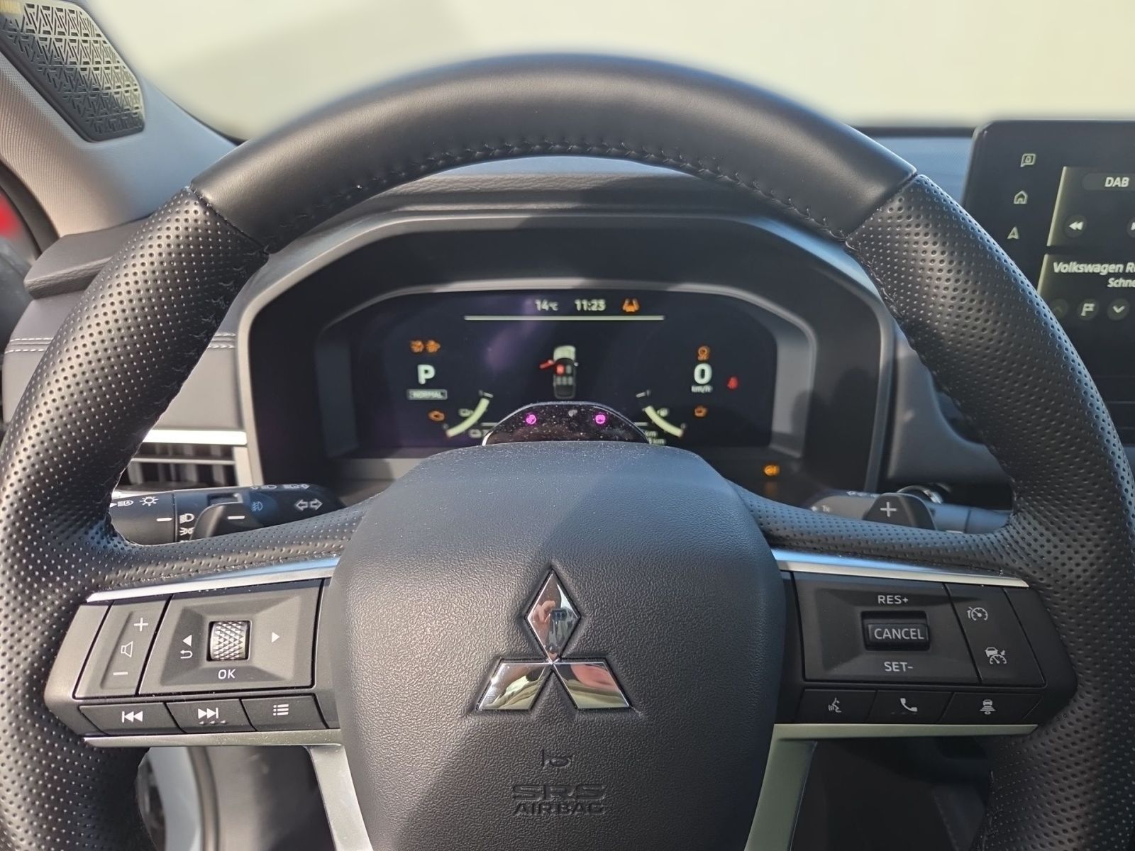 Mitsubishi Outlander 2.4 PHEV  " TOP " AHK "