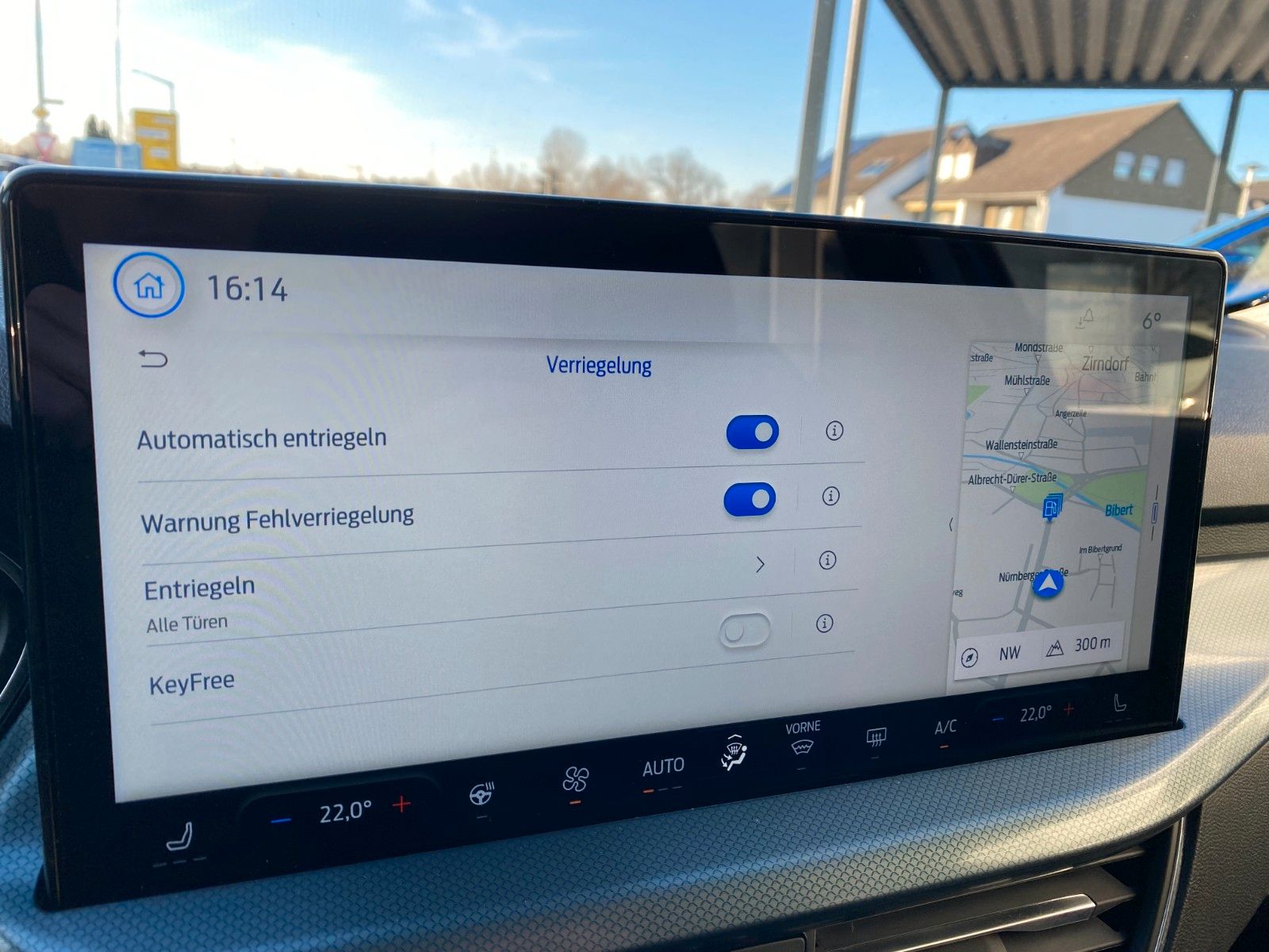 Ford Focus Turnier Active X 1,0EcoBoost*Automatik*Nav