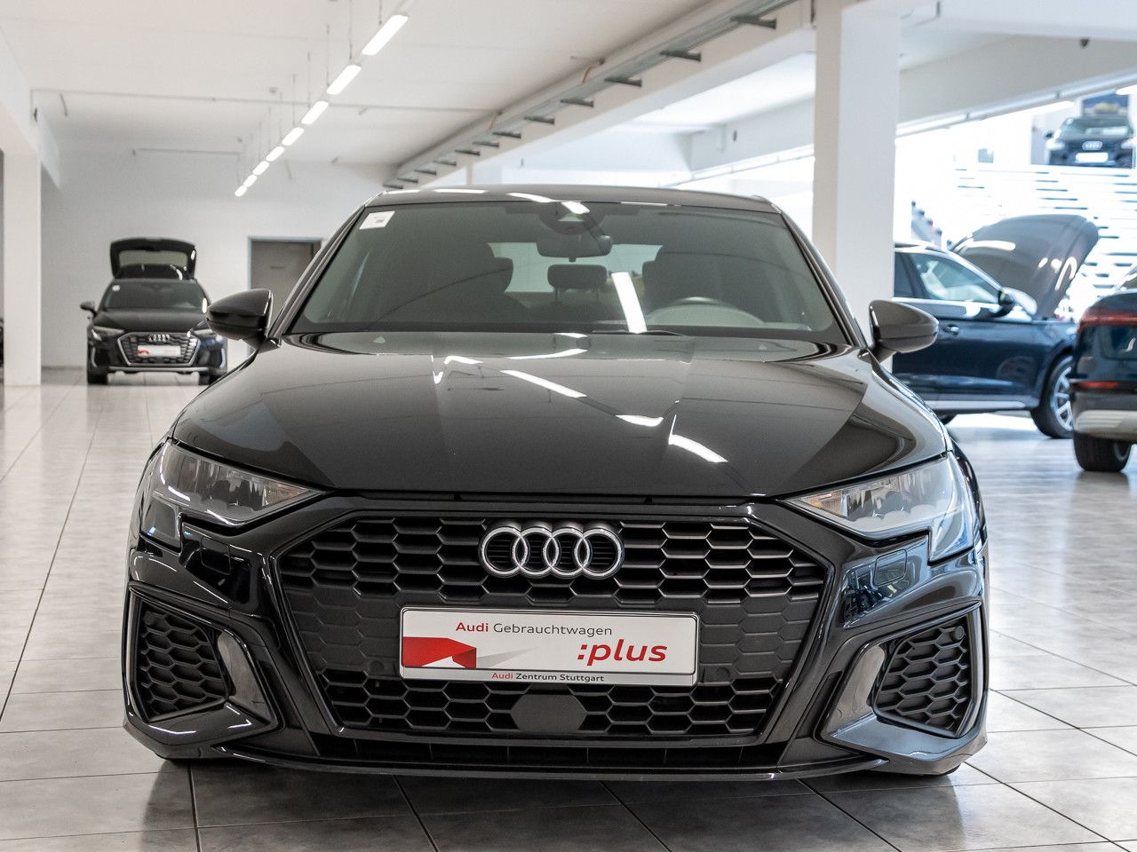 Audi A3 Limousine S line 35 TFSI - Samsaru's Car Outlet