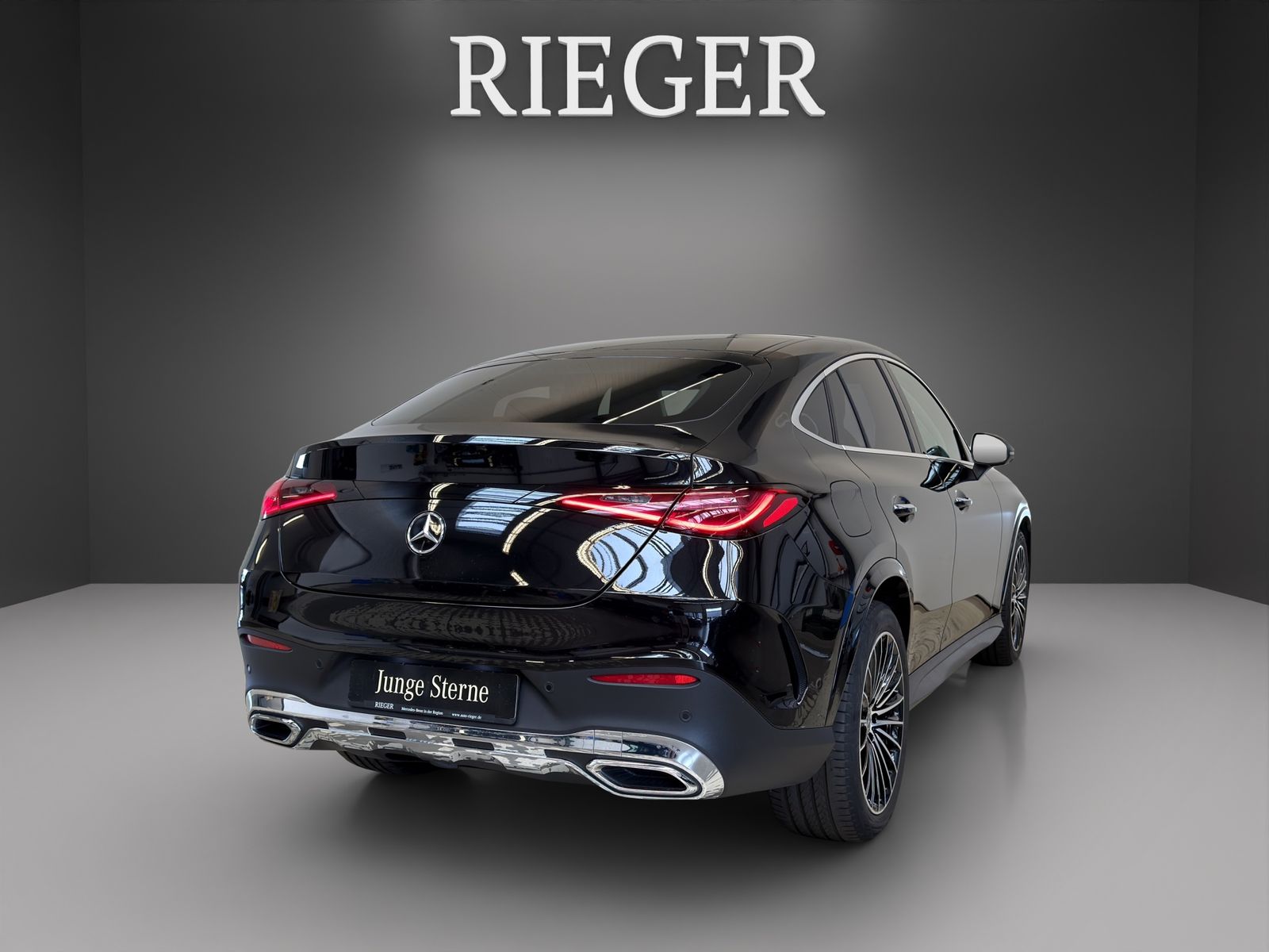 Mercedes-Benz GLC 300 d 4M AMG Premium Plus*AHK*Pano*HUD*20"*+