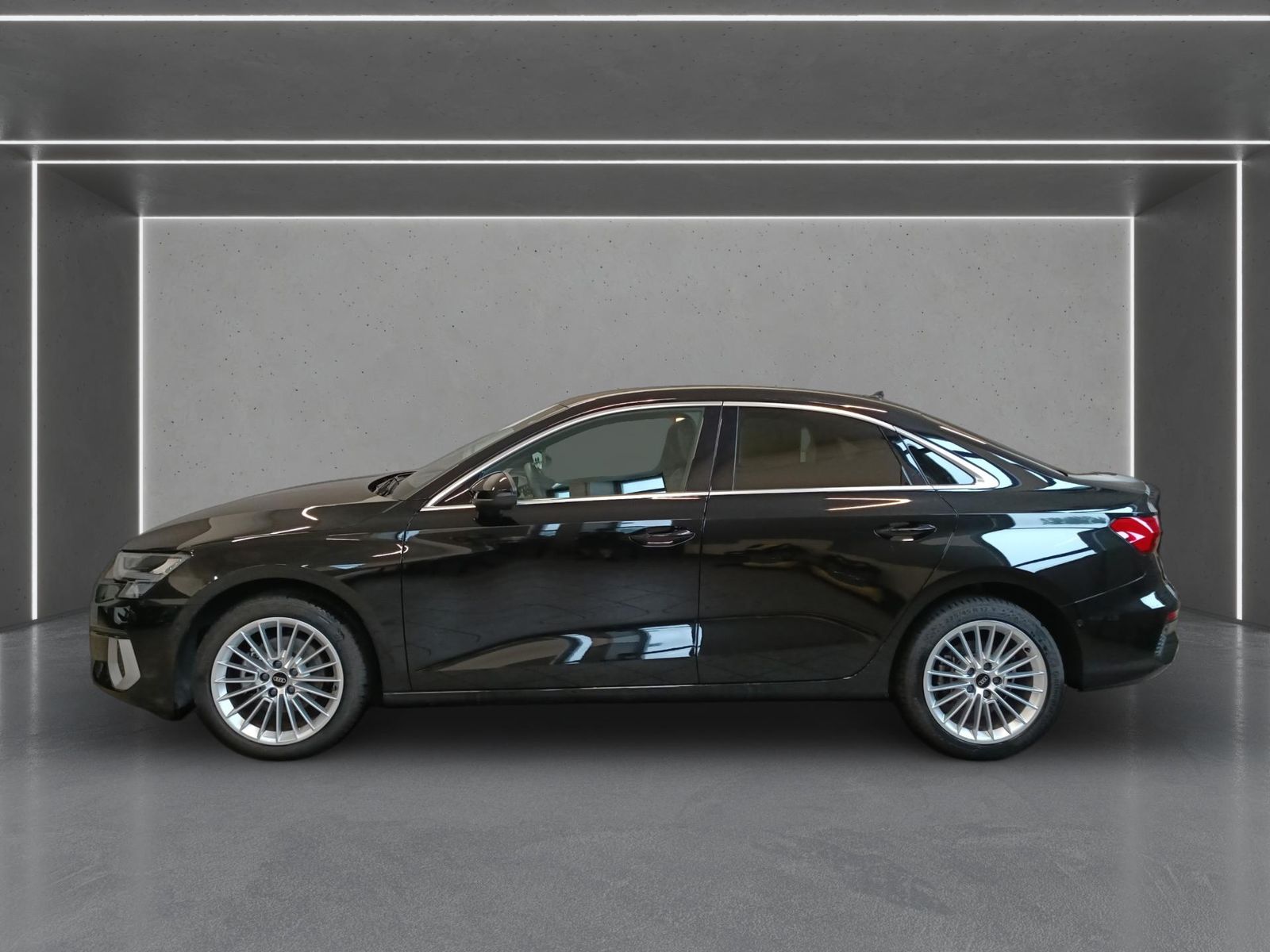 Audi A3 Limousine 35 TFSI Adv. S tronic - Samsaru's Car Outlet