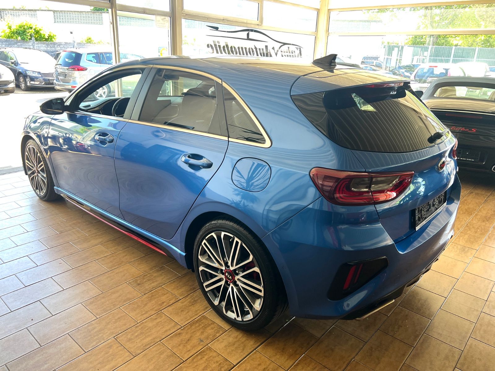Kia cee'd GT - Samsaru's Car Outlet