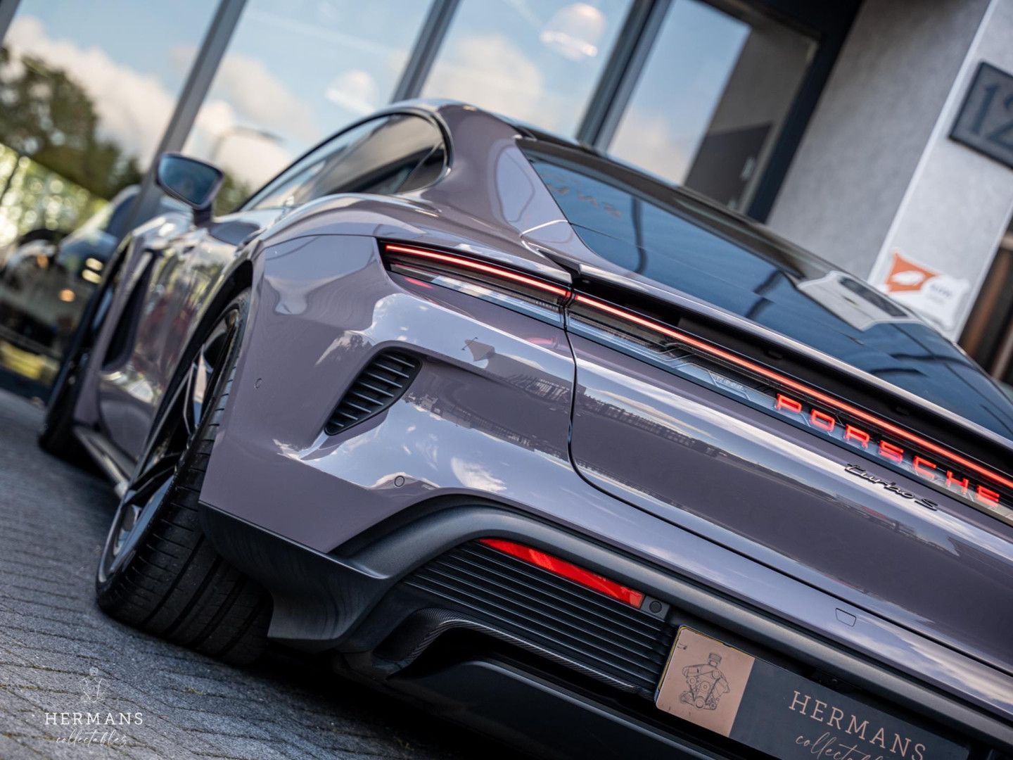 Porsche Taycan Turbo S 105 kWh / Org. NL / Burmester / S