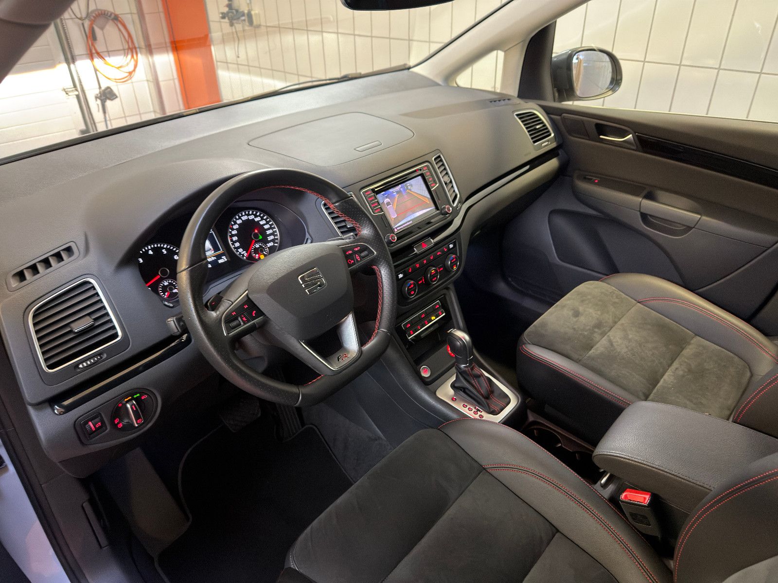 Seat Alhambra FR-Line 1.4 TSI DSG AHK DCC ACC 7-Sitze