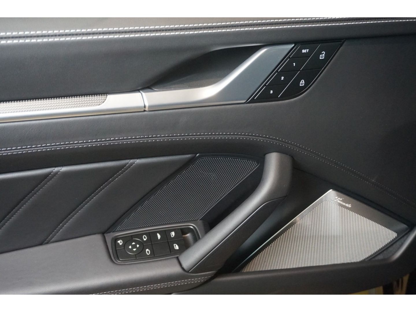 Porsche 911 Turbo S Cabrio*Burmester ACC Sport-AGA Lift